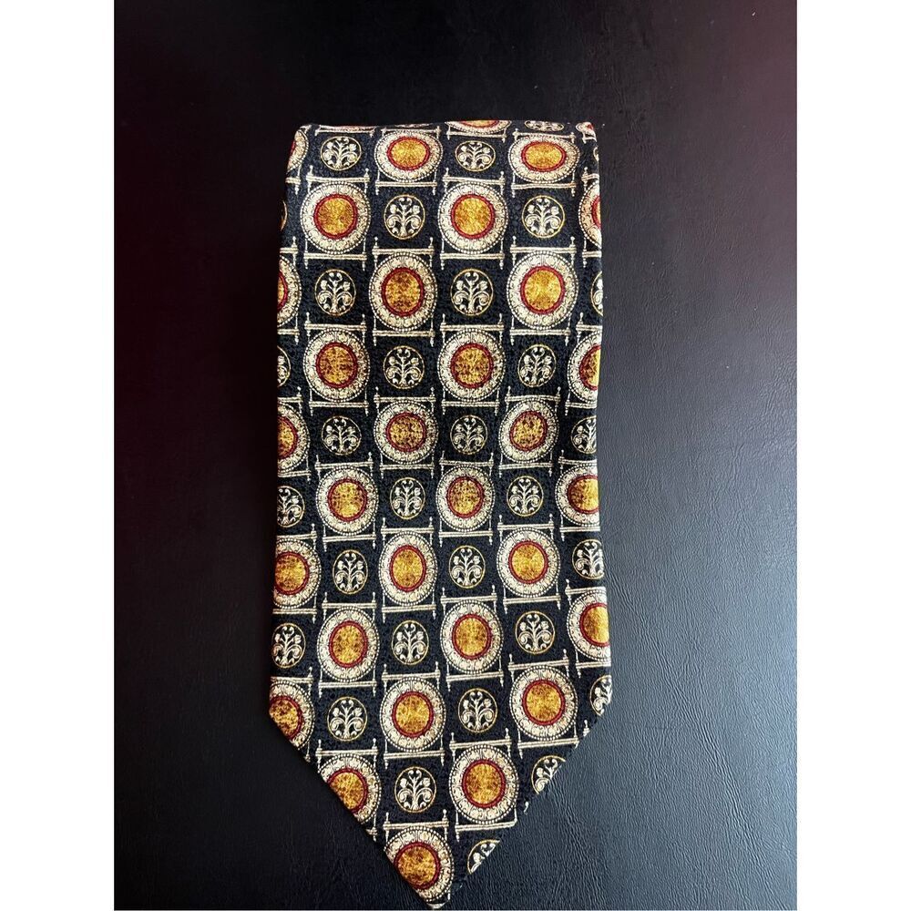 Valentino tie
